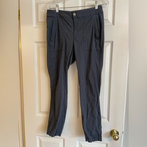Athleta size 8 dk grey trail/hike pants